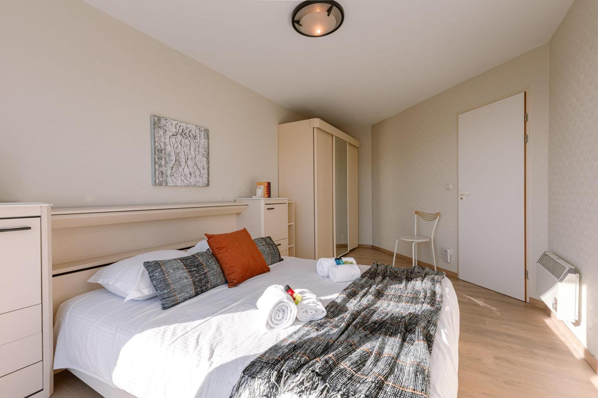 Huswell - Spacious & Modern Sea View Apartment With Garage Ostende Exteriér fotografie