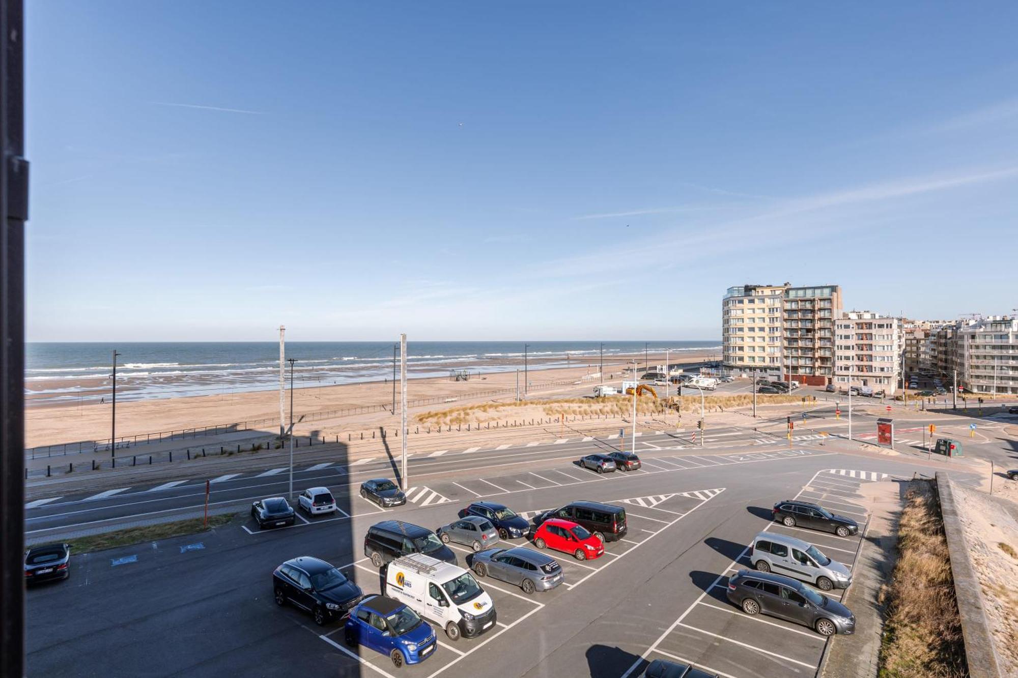 Huswell - Spacious & Modern Sea View Apartment With Garage Ostende Exteriér fotografie